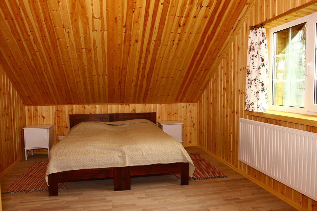 Asvejos Slenis Guest House Suzionys Bagian luar foto